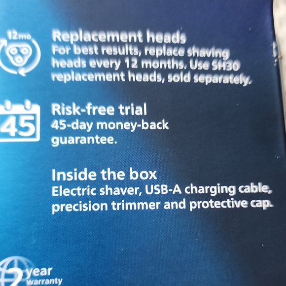 Philips Norelco Shaver 5000X - Black and Gray - Picture 9 of 15